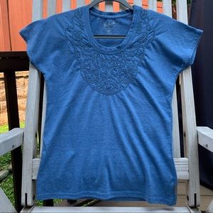 Woolrich top w embroidery detail